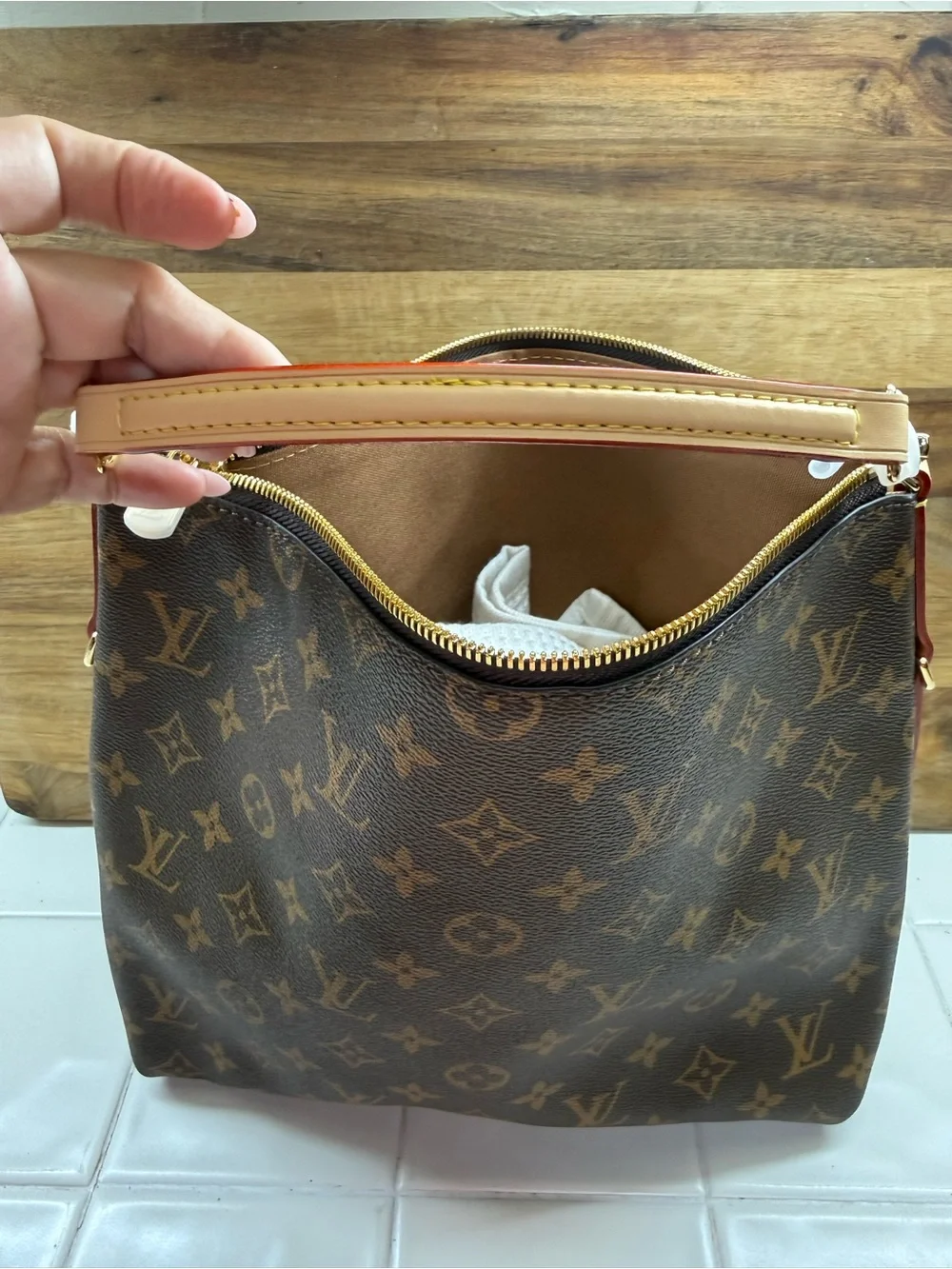 Monogram Canvas Brown Shoulder Bag - Picture 4 of 8